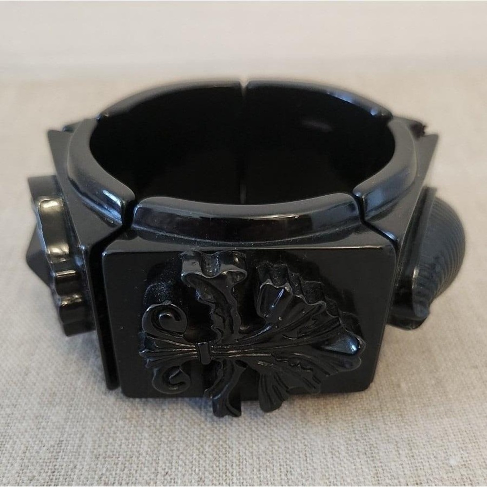 Vintage chunky black elastic bracelet